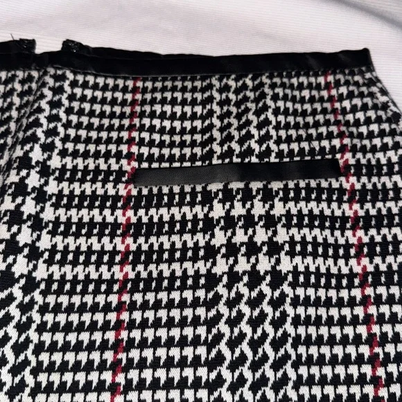🌼Talbots Black White houndstooth skirt size small - Picture 3 of 9